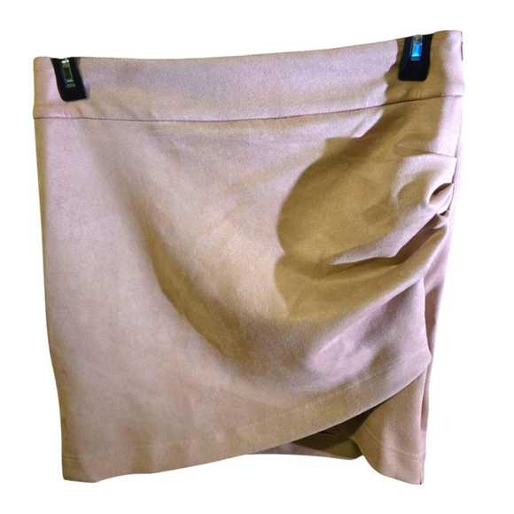 Dressin Mini Skirt Ruche'd one side w/ Draped Asymmetrical Style. Women size L - Picture 1 of 13
